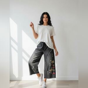 YESNO Boho Hippie Indie Embroidered Floral Denim Wide Leg Cropped Jeans Size 28